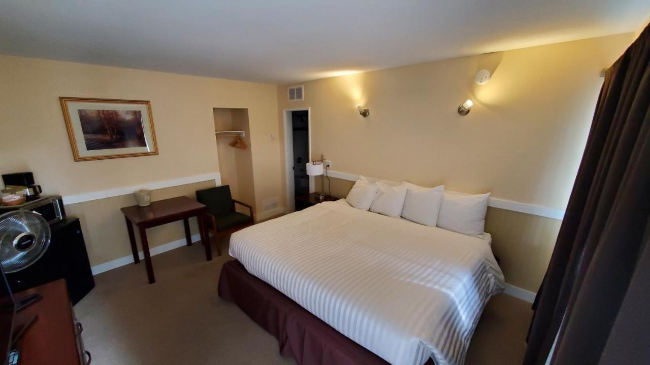 Comox Valley Inn & Suites Courtenay Zewnętrze zdjęcie