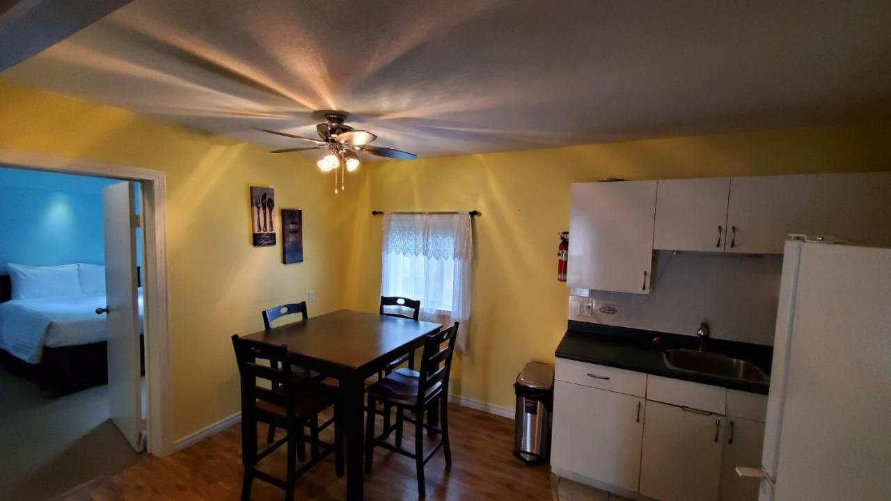 Comox Valley Inn & Suites Courtenay Zewnętrze zdjęcie