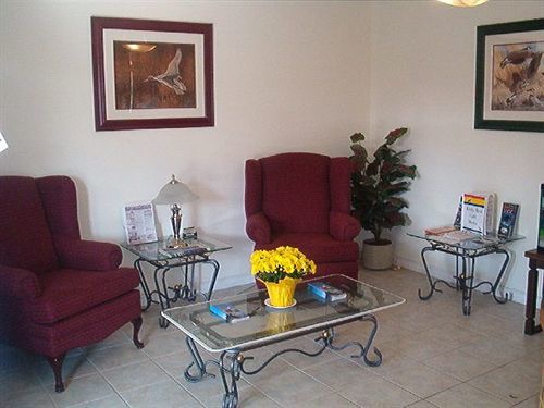 Comox Valley Inn & Suites Courtenay Zewnętrze zdjęcie